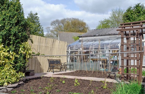 Talgarth Cottage | Three Views Bungalow