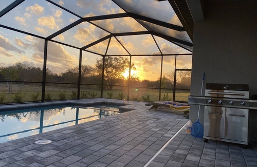 Gateway House | Three year old Cozy 4-bedroom house with private pool and two community pools