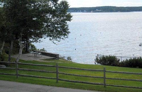 Boothbay Harbor Cottage | Thrush Cottage - Cozy 2BDR with Water Views -Original Spruce Point Inn Cottage!