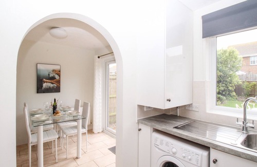 Wyke Regis Cottage | TIDAL DRIFT, pet friendly, country holiday cottage in Wyke Regis