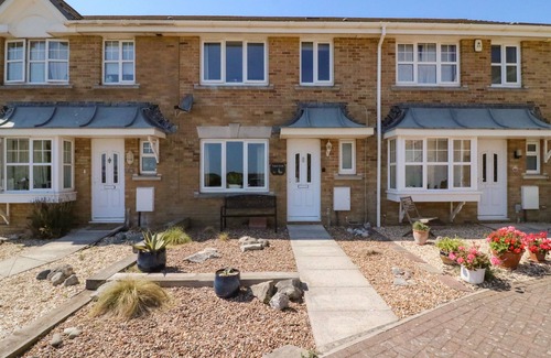 Wyke Regis Cottage | TIDAL DRIFT, pet friendly, country holiday cottage in Wyke Regis