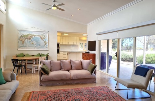 Dalrymple Hotel | Tidal Life, Wool Bay