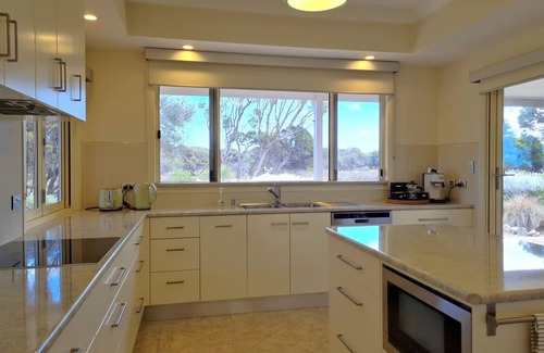 Dalrymple Hotel | Tidal Life, Wool Bay