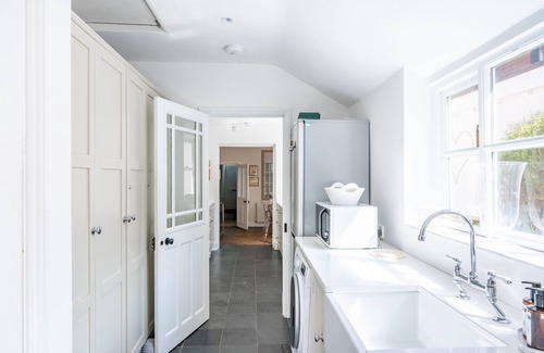 Overstrand Apartment | Tide Cottage (O), Overstrand, Norfolk