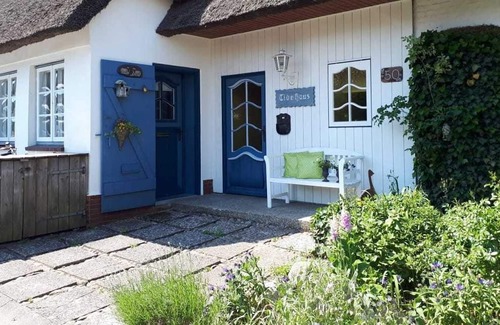 Midlum Apartment | Tide House - Tide House