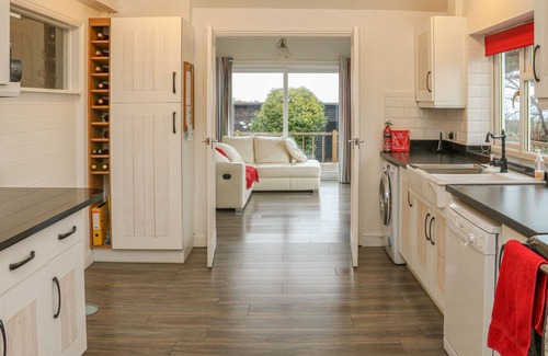 Bideford House | TIDEWOOD, pet friendly, with open fire in Welcombe