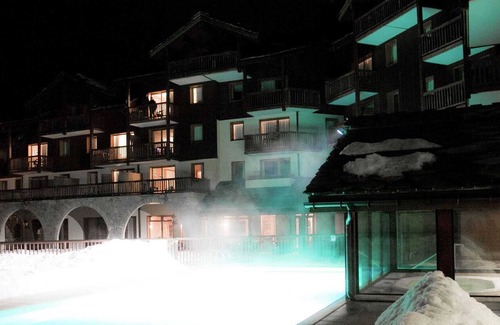 Val Cenis Apartment | Tidy apartment on the slopes in great Val Cenis