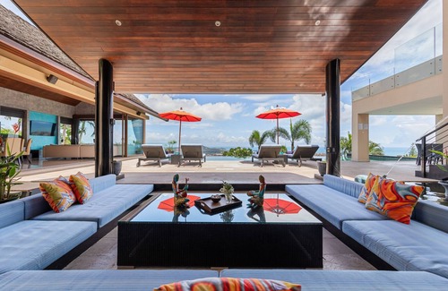 Bophut Villa | Tiga Villa : 4BR Hillside Luxury, Magical Seaview