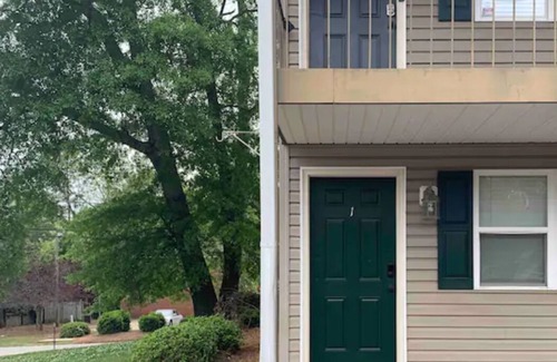 Auburn Condo | Tiger Paw 1