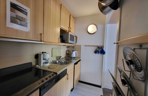Val Claret Apartment | Tignes: 2 rooms, 4 pers, close to slopes, southwest balcony, wifi, pets ok