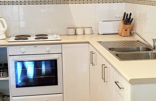 Glen Forrest Cottage | Tillbrook Cottage, Perth Hills