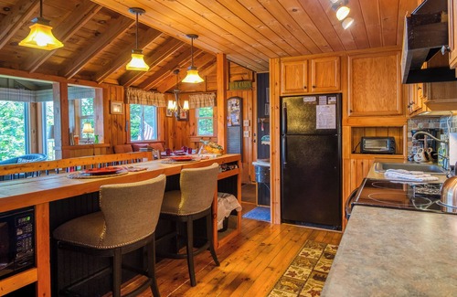 Rangeley House | Tilman Camp - Beautifully furnished cottage tucked away on the shores of Rangeley Lake