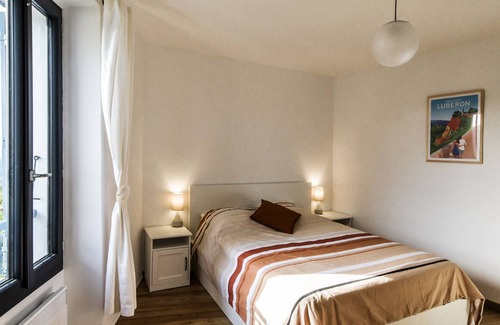 Saignon House | TILOP village house with large terrace and stunning views