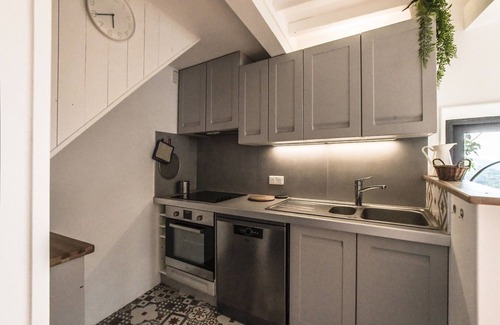 Saignon House | TILOP village house with large terrace and stunning views