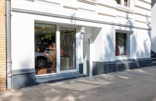 Saint Georg Condo | TIMANA: La Bodega - Design apartment near the Alster