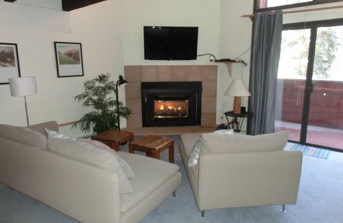 Copper Mountain Village Apartment | Timbercreek Condo, 1 Bedroom+Loft, 2 Bath, Ski-in/Ski-out, sleeps 4 BCA-79578