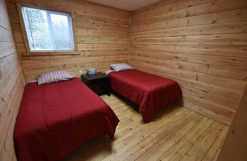 Tisdale Cabin | Timberland Lodges - Tamarac Lodge, lower suite