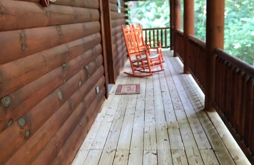 Oneida Cabin | Timberwolf-Beautiful cabin near Big South Fork