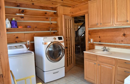 Mars Hill Cabin | Timberwolf Lodge in Mars Hill