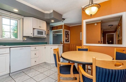 Wiarton Villa | Time to create memorable moments at Villa-Jasmine, book your dates right away!