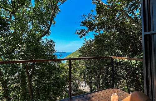 Rio das Pacas Cabin | Tiny House on the beach with sea view - Sattva Refuge
