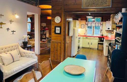 Chale Apartment | Tin tabernacle perfect for group getaways