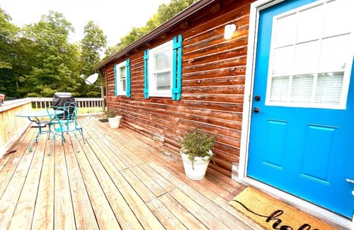 Hico House | Tiny Cabin · Tiny Cabin At The New+Orchard~New River Gorge