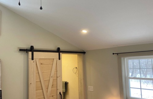 South End Cabin | Tiny detached bunky in heart of south end arts district