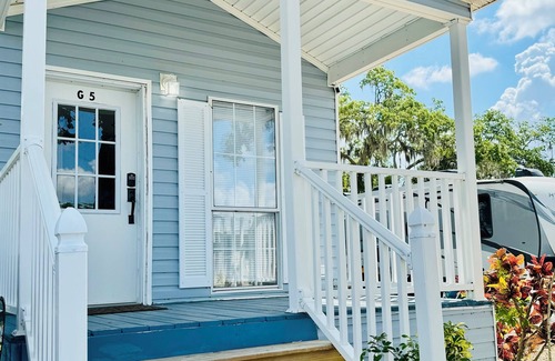 Palmetto Apartment | Tiny Getaway