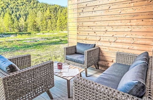 Fischbachau House | Tiny Haus Glockenalm-Hopfen Hütte by Interhome