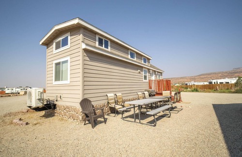 Moab South Valley House | Tiny Home #7 - Tiny Home #7 FunStays Tiny Home