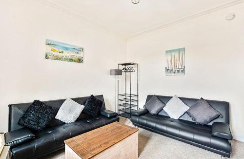 Dundee Apartment | Tiny home at Dundee