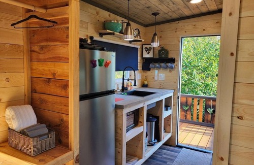 Birch Bay Apartment | Tiny home by the beach