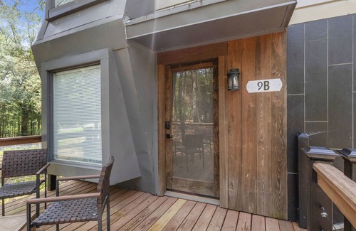 Starkville House | Tiny Home Escape | Outdoor Oasis | Steps from MSU
