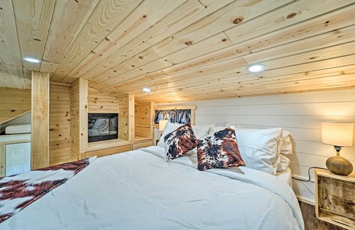 Cortez Apartment | Tiny Home in Cortez w/ Electric Fireplace!
