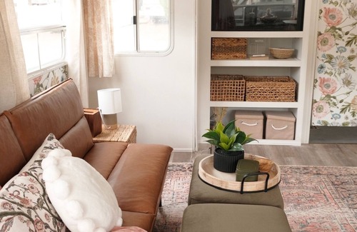 Leeds House | Tiny Home RV near Zion National Park! #14B