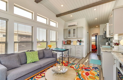 Austin House | Tiny Home w/Pool Access, 8 Mi to Downtown Austin!