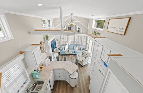 Key Largo House | Tiny house in the Florida Keys with Deck and Marina with boat ramp