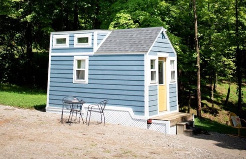 Athens House | Tiny House | Strouds Run| Lake | Kayak-Hike- Bike