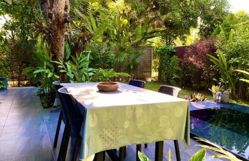 Punaauia House | Tiny house with pool near Vaiava beach