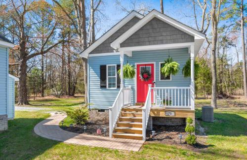 Deltaville House | Tiny Luxury Studio GuestHouse in Deltaville
