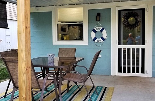 Madison House | Tiny Too (Tiny house w/ River View)