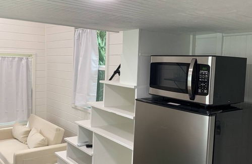 Pensacola Cottage | #tinyhousenation minutes to Pensacola Beach