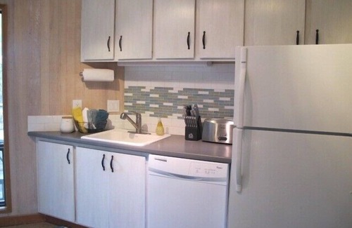 Black Butte Ranch Cabin | Tired of same old rentals - think NEW! FRESH! MODERN! FUN!