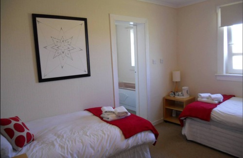 Kirkapol Hotel | Tiree Lodge Hotel Isle Of Tiree Scotland