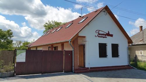 Tiszababolna House | Tiszavirág Vendégház