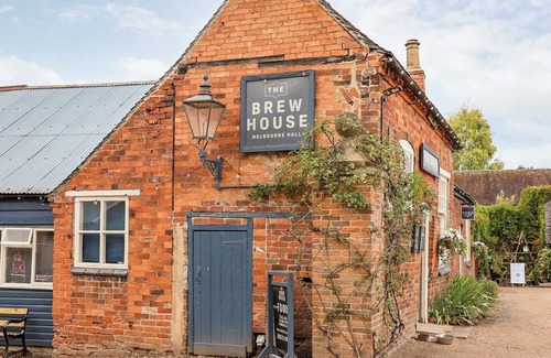 Melbourne Cottage | TITHE BARN, pet friendly in Melbourne, Derbyshire