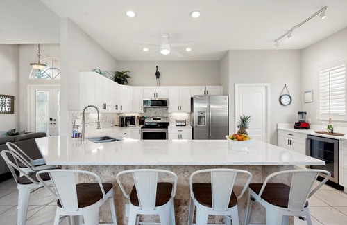 Central Naples House | Tivoli Paradise Salt Pool & Spa Villa with a Water View! King Beds!