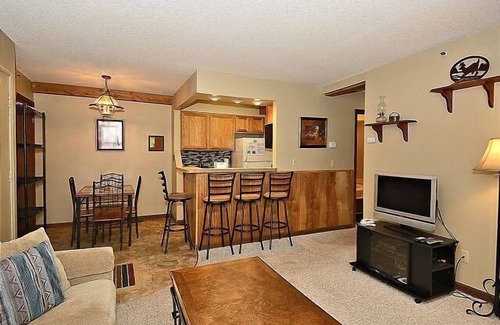 Timberline Condo | TMD103- Ground Floor! Timberline condo!