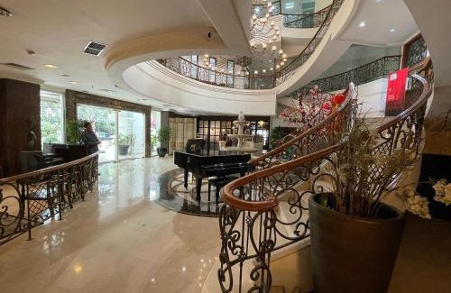 Bangka Apartment | Toeti Roosseno Plaza